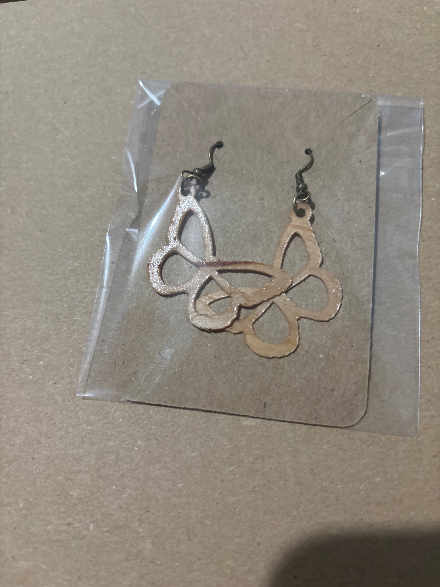 Boucles d’oreilles en merisier